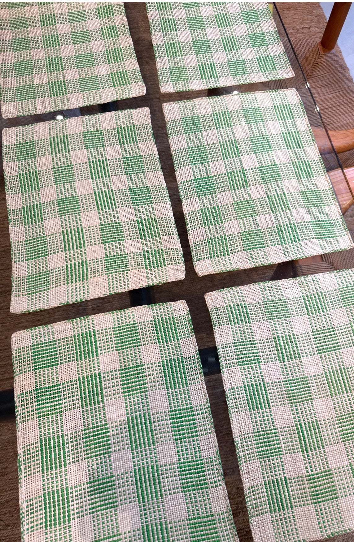 Guanabana Straw placemats set of 6 green