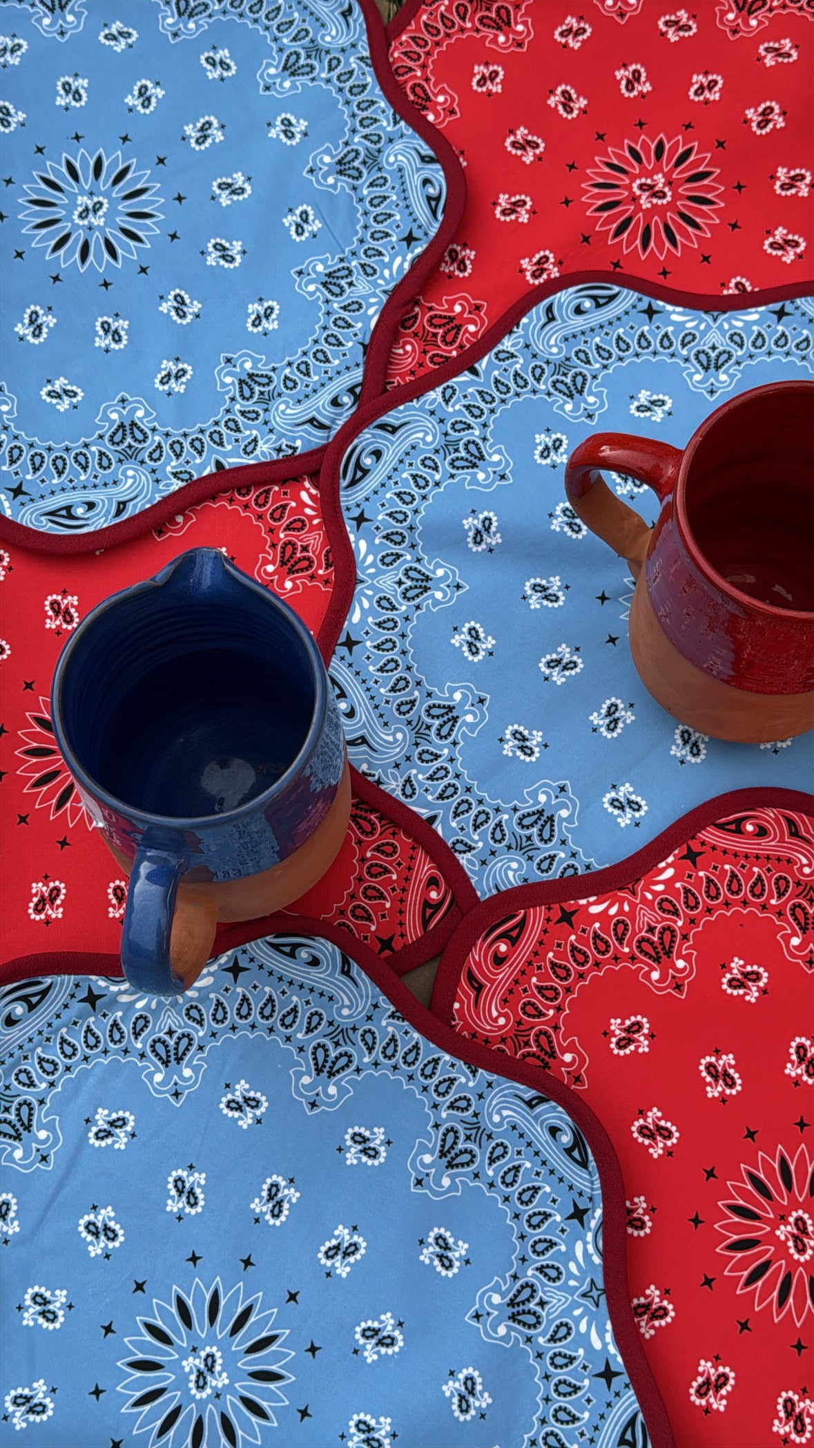Club Carlotta SET OF 2 TWO SIDED LILY PAISLEY PLACEMATS RED/BLUE