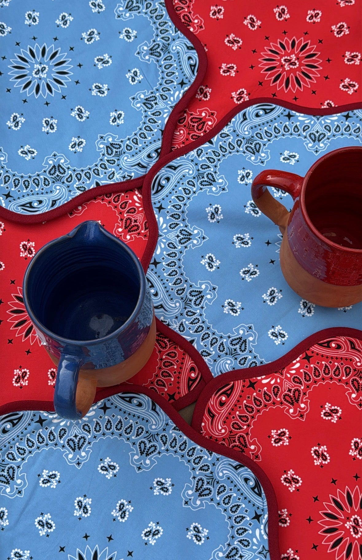 Club Carlotta SET OF 2 TWO SIDED LILY PAISLEY PLACEMATS RED/BLUE