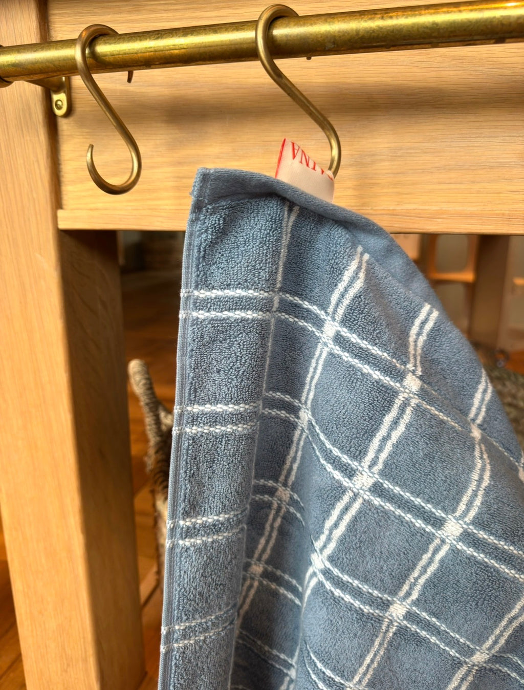 Baina hand/ kitchen towel FRISA CELESTE / CHALK