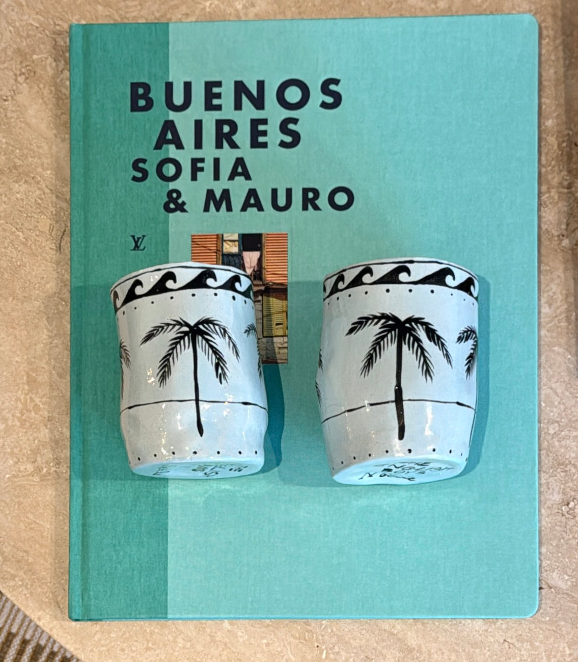 Pastel palms brush pot The English boys x Noëlle sky blue