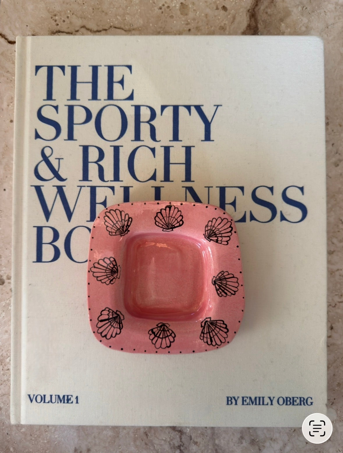 The English boys x Noëlle square shells coral