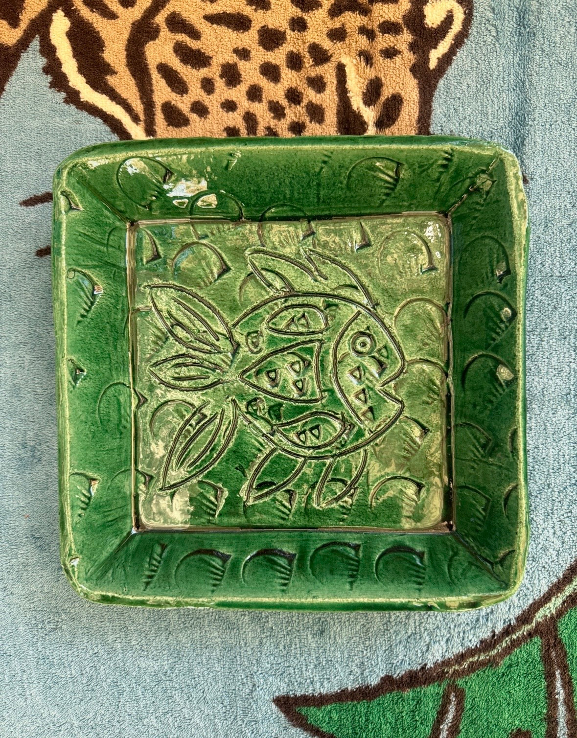 Julien Capron tray green with Fish