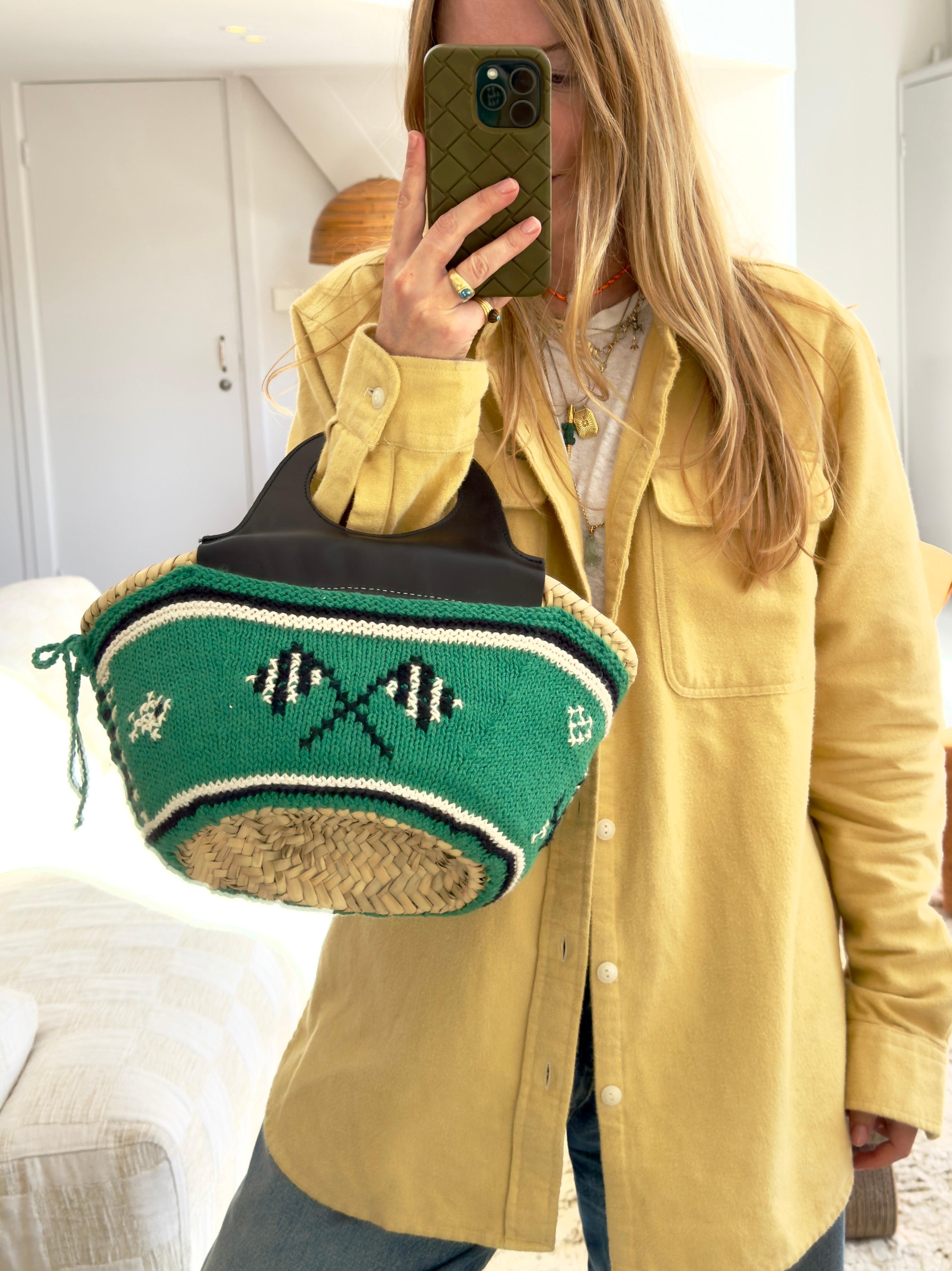 Entrudo Caxinas - mini embroidered basket in green
